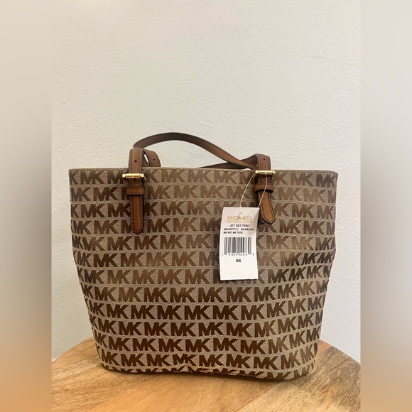 Michael Kors Jet Set MD PKT MF Tote - NWT - Picture 6 of 11